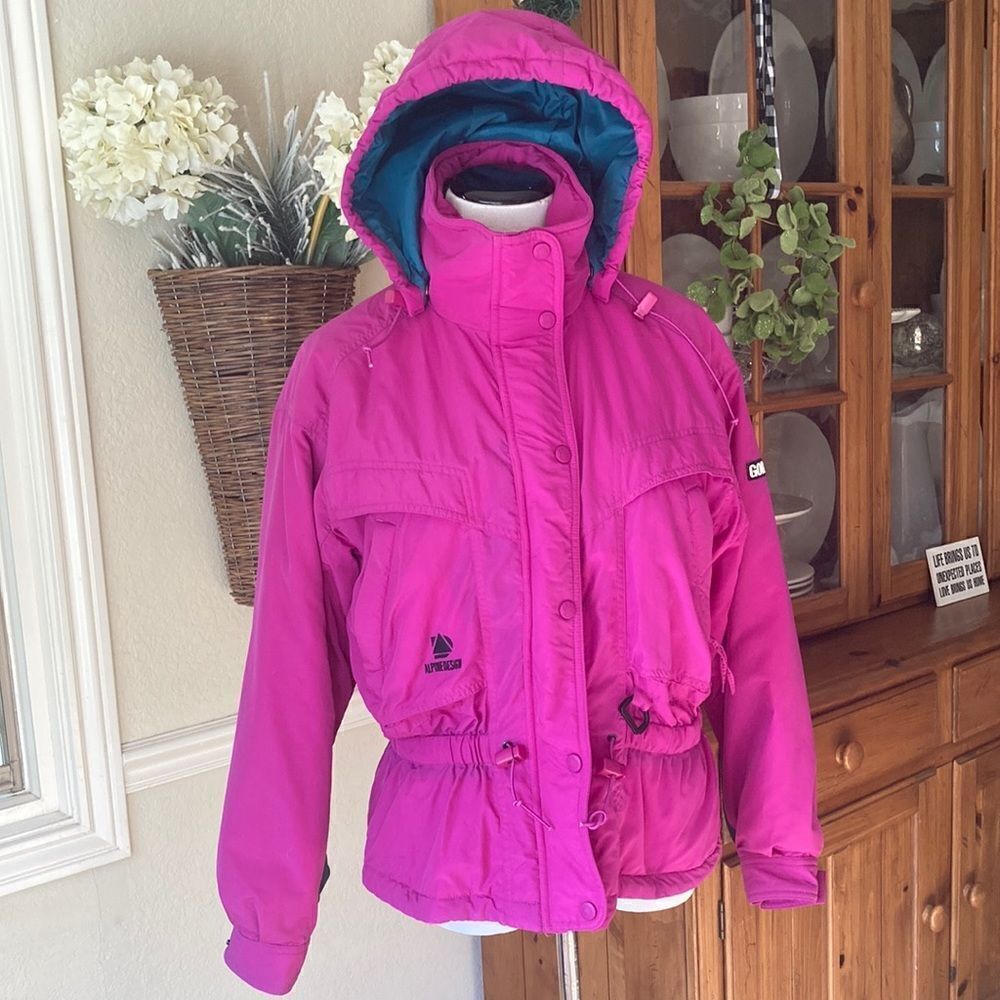 Barbie Pink Alpine Design Gore-Tex Hooded Snow Winter Jacket Size Medium